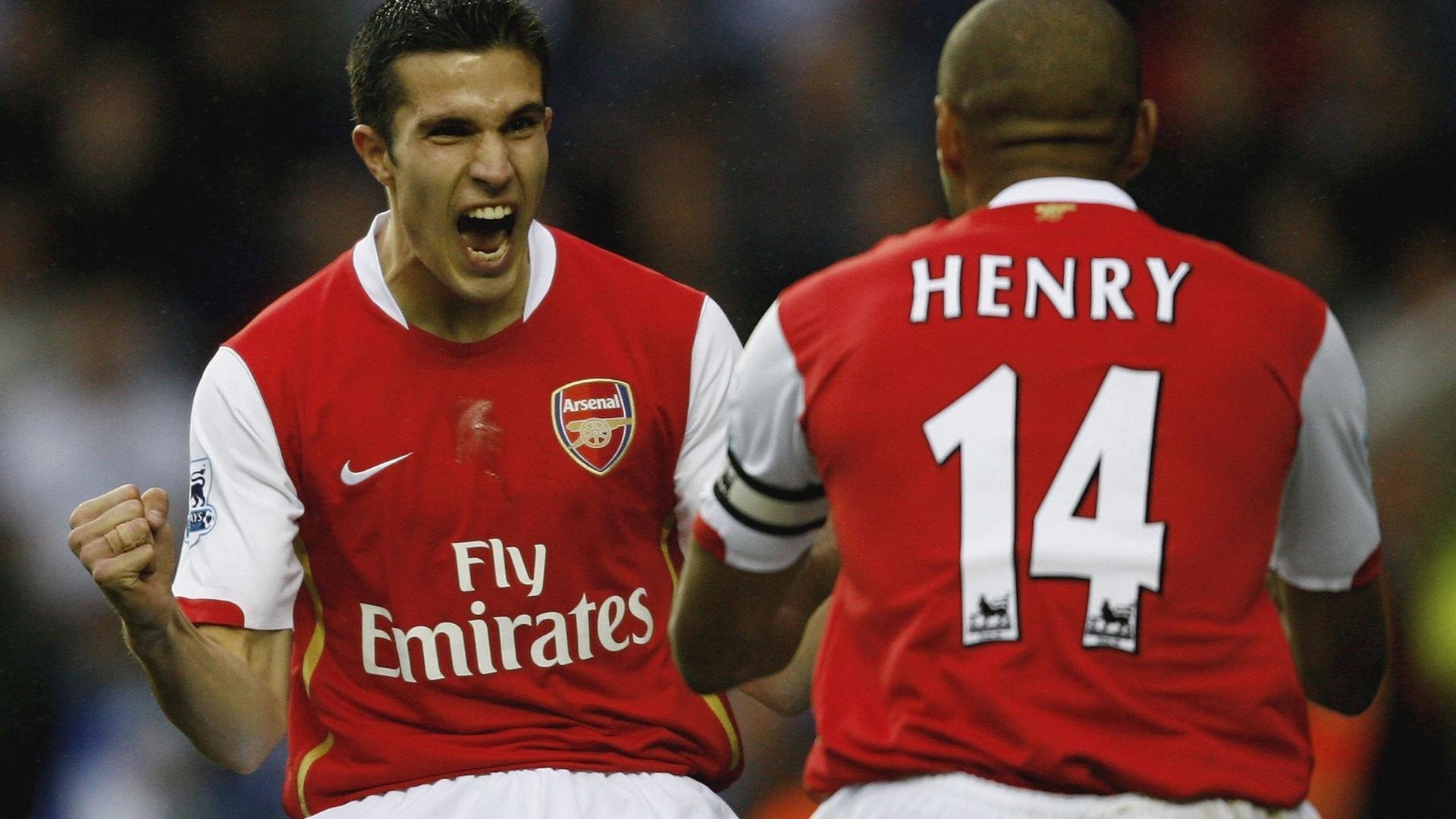 利物浦的续约谈判:萨拉赫、范迪克未来何去何从?,利物浦萨拉赫球衣